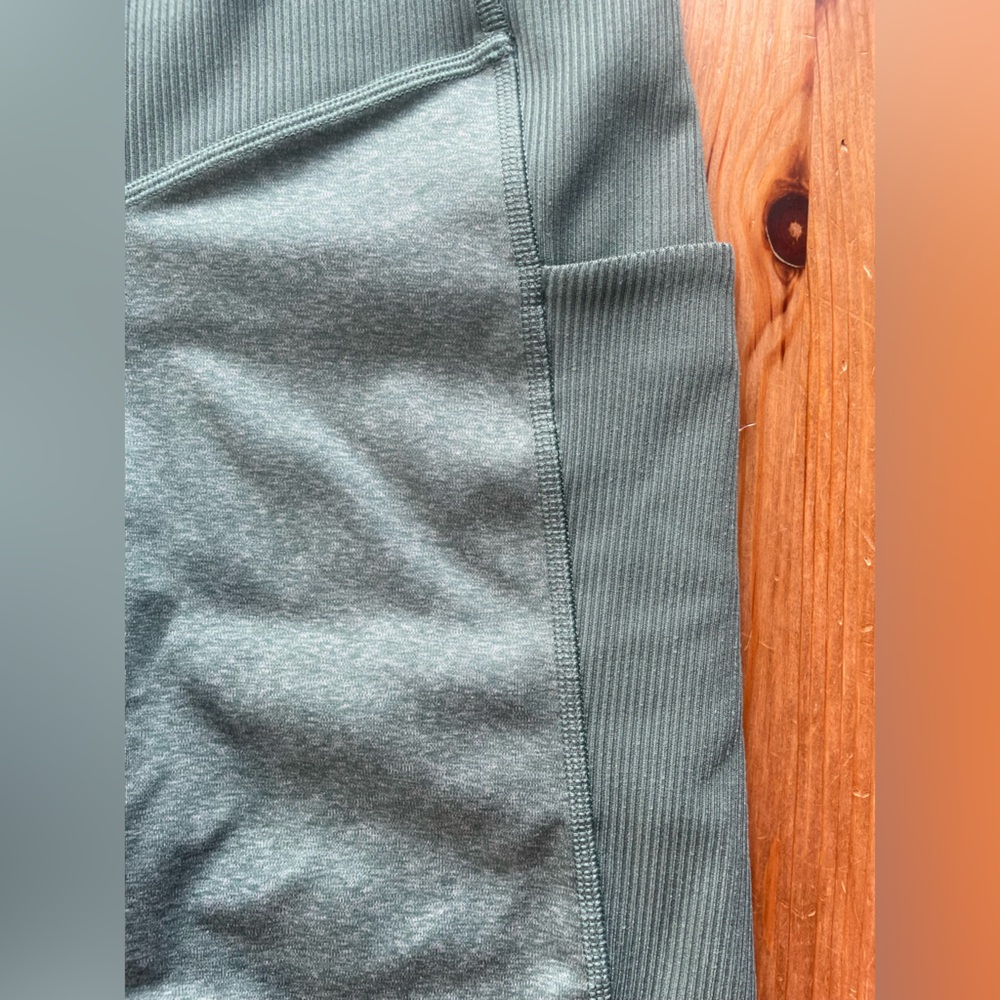 The North Face Biker Shorts - Picture 2 of 6